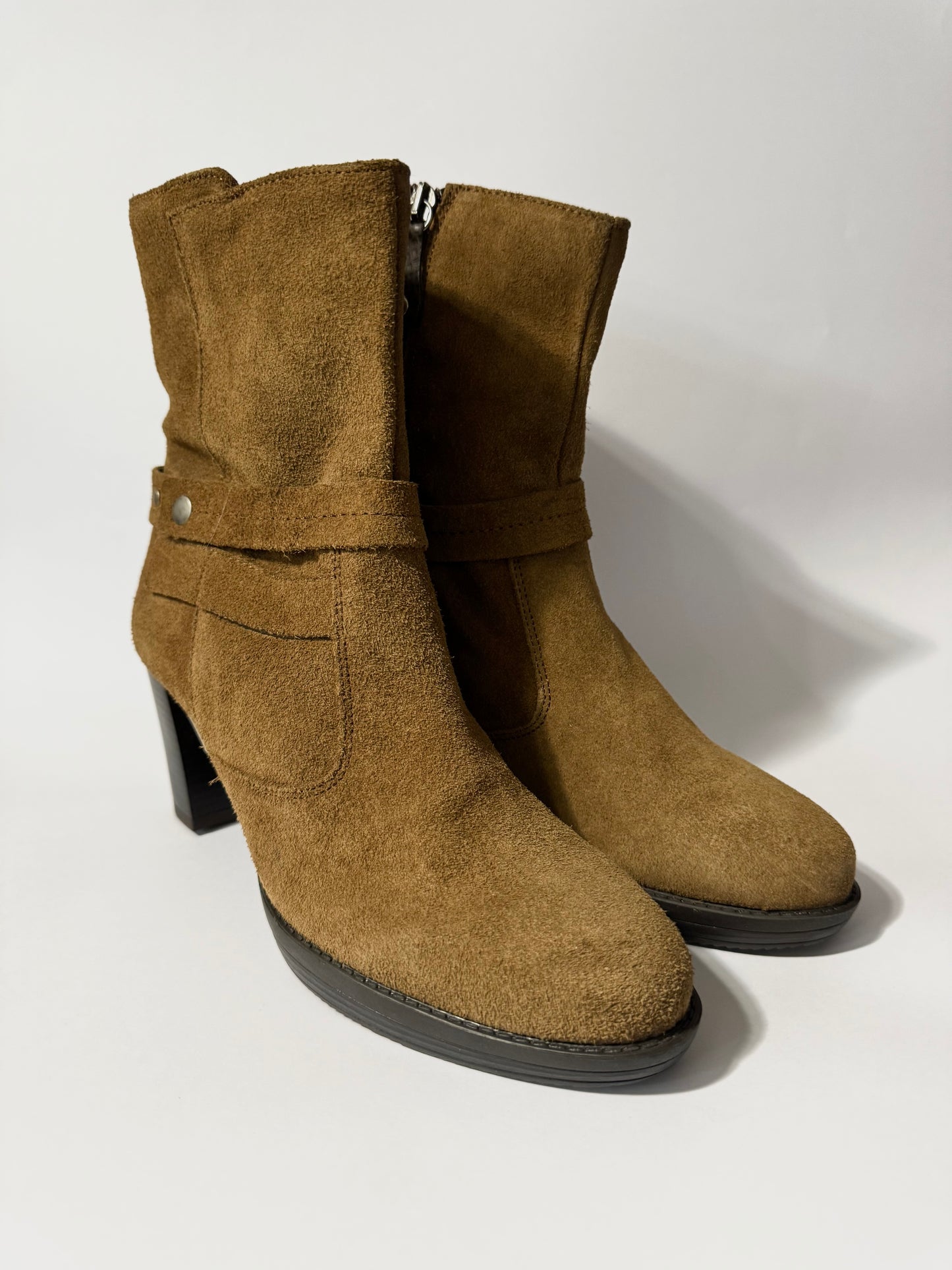 JS77803CUERO