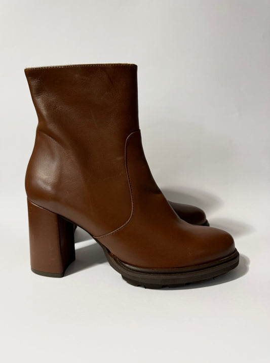 JS24512CUERO